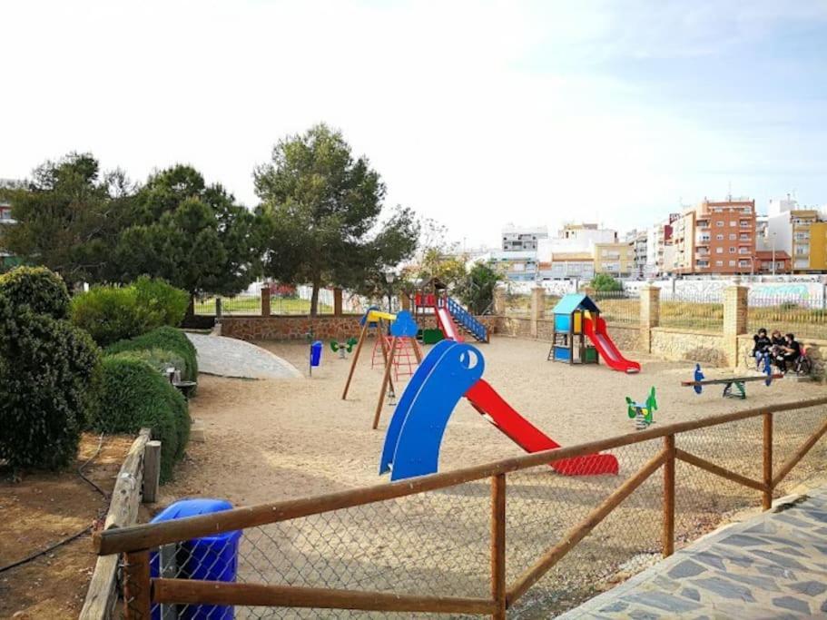 Beautiful Apartment With Patio Torrevieja Zewnętrze zdjęcie
