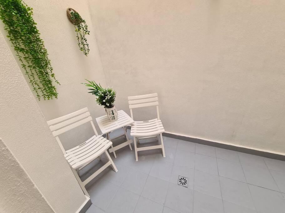 Beautiful Apartment With Patio Torrevieja Zewnętrze zdjęcie