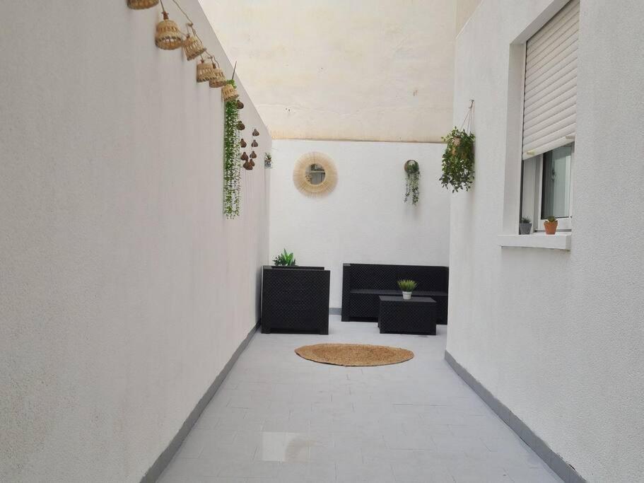 Beautiful Apartment With Patio Torrevieja Zewnętrze zdjęcie